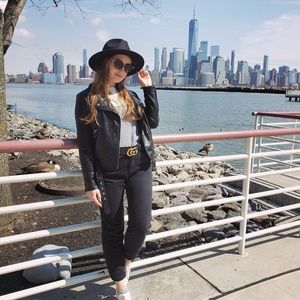 Meet your Posher, Viktoriia
